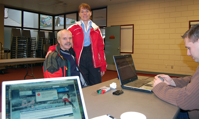 Curt and Andrea Pont dropped by the Revelstoke Hockeyville 2010 Committee's Story Writing Workshop at the Community Centre to tell their story to Committee Chairman Gary McLaughlin (right). David F. Rooney photo