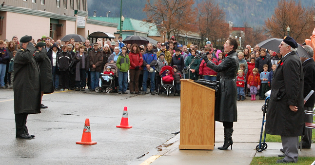 Sharon Shook sings O Canada at the start of the official ceremony. David F. Rooney photo