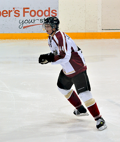 Kyle Ceretzky scored a great unassisted goal against Chase in the second period. Photo courtesy of Staci Thur/Revelstoke Grizzlies