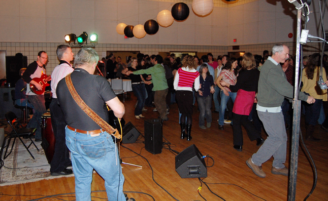 The Sofa Kings capped the night with some rocking great sound that had the crowd dancing. David F. Rooney photo