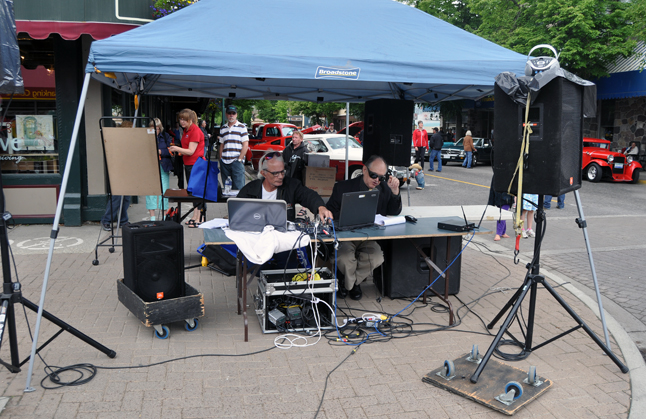 Sound Man Extraordinaire Grant Leiterman tunes up the equipment so Steve Bender could relive his radio daze providing commentary through out the Show 'n' Shine. David F. Rooney photo