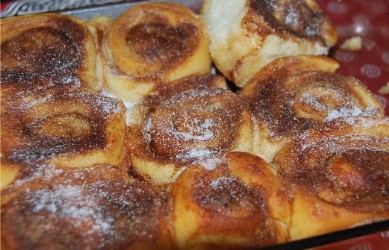 Maple cinnamon sticky buns are always a treat, but especially so when you have time to both bake and munch them!