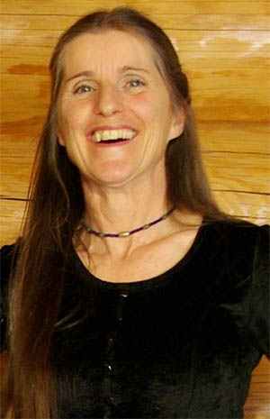 Suzanne Leclerc of Vazzy.