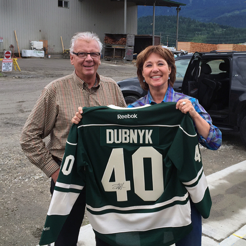 At the end of the tour Clovechok presented the boss he hopes to have after the 2017 election with a hockey jersey belonging to his son-in-law, goalie ??? Dubnyk of the Minnesota WIld, to demonstrate his appreciation of her willingness to go door-knocking with him and generally show her support for his efforts on behalf of the party. Clark described him as BC's "longest-serving unelected MLA" for his efforts on behalf of the people of Columbia River-Revelstoke since his unsuccessful campaign in 2013. Since then Clovechok has served on the [arty executive, working with MLAs and gaining some valuable experience in the BC Liberals' internal machinations. David F. Rooney photo
